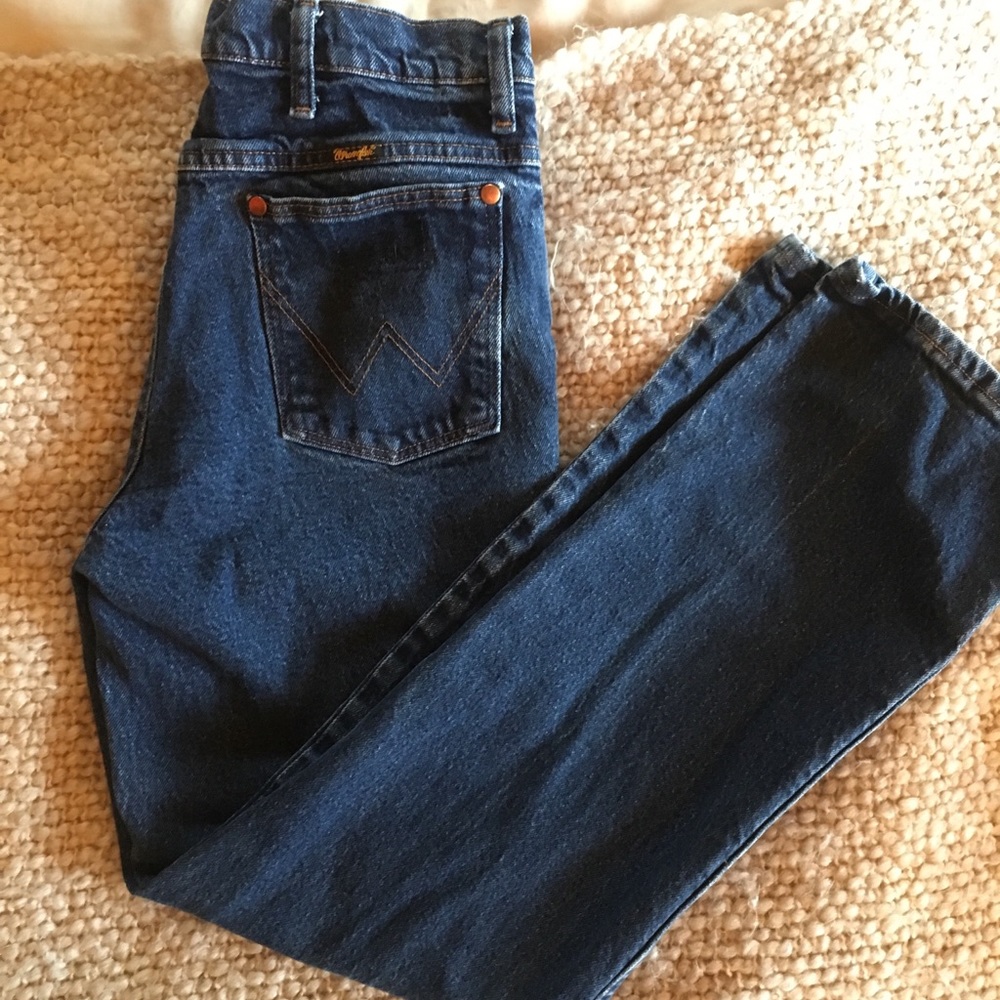 Vintage dark wash straight leg Wranglers 🌵